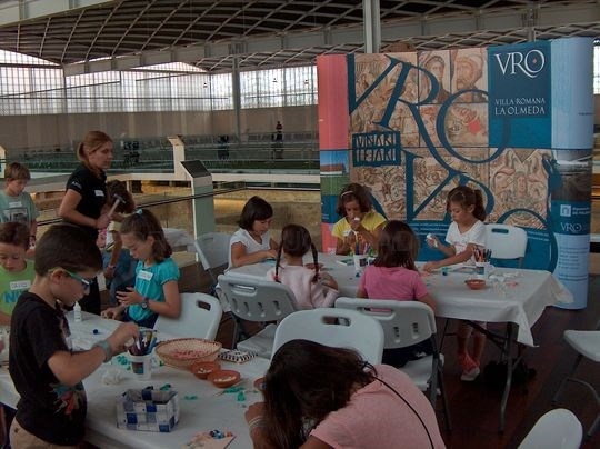 La Diputación de Palencia programa a través de los Ayuntamientos visitas organizadas a la villa romana Olmeda para los niños de la provincia