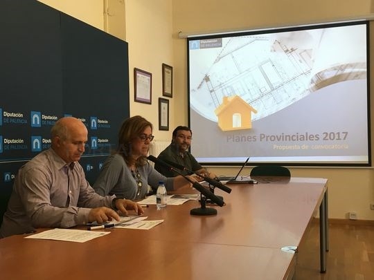 La Diputación apuesta por mejorar los Planes Provinciales que supondrán una inversión de 7,8 millones de euros