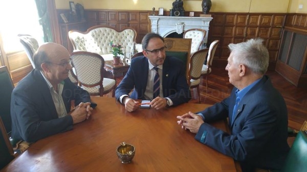 El Alcalde recibió la visita del nuevo presidente del Rotary Club de Palencia