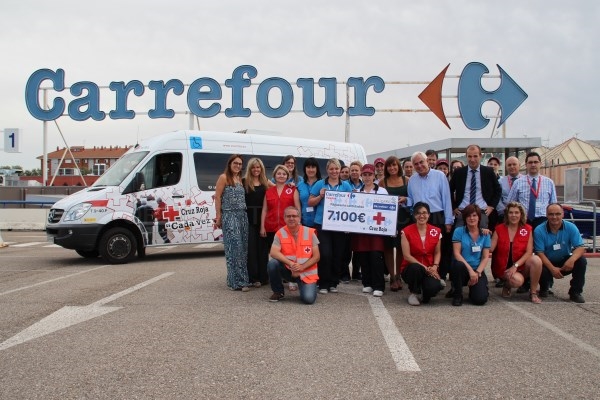 Carrefour Palencia entregó a Cruz Roja Palencia, de una donación de 7.100€