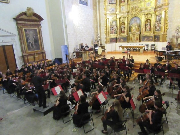 Éxito de la orquesta inglesa Northamp Tonshire en el inicio de la "peregrinación cultural Jacobea 2016"