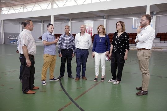 La Diputación colabora con 31.581 euros en la mejora de la instalación eléctrica del pabellón polideportivo de Osorno la Mayor y el edificio anexo