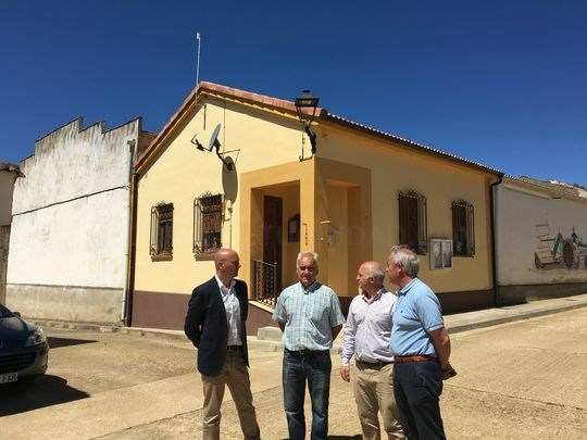 La Diputación de Palencia subvenciona con más de 10.000 euros la sustitución del tejado del Ayuntamiento del municipio de Olea de Boedo