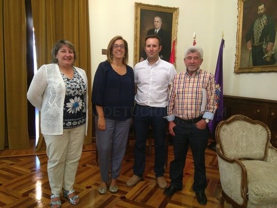 La presidenta de la Diputación se reúne con la alcaldesa de Amusco