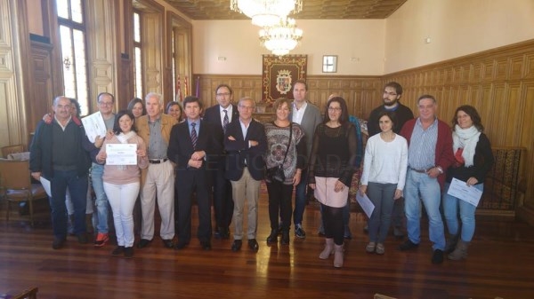 Ayuntamiento y Junta entregan los diplomas del Programa Mixto 'Palencia en Verde'