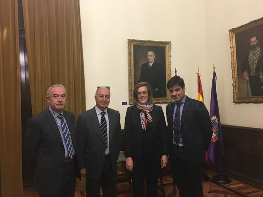 La presidenta de la Diputación recibió en su primera visita institucional en el Palacio Provincial al presidente de EspañaDuero