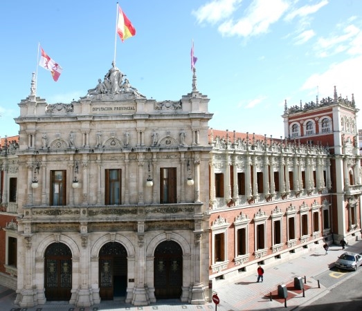 El Palacio de la Diputación recibió casi un millar de visitas en sus jornadas de puertas abiertas