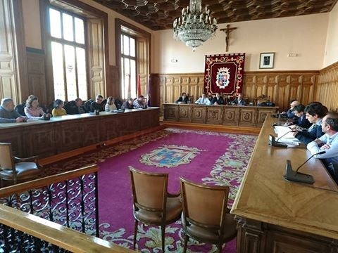 El Ayuntamiento destinó casi 1,6 millones de euros a los centros escolares públicos de la capital durante el año 2016