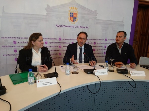 Ayuntamiento e ÍTACA 3 seguirán trabajando juntos para mejorar la convivencia ciudadana en el entorno de los bloques de la calle Francisco Vighi