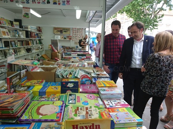 Los palentinos podrán acceder a 200.000 ejemplares editados entre el Siglo XVII y la actualidad gracias a la XXV Feria del Libro Antiguo y de Ocasión