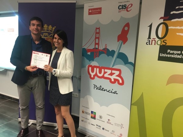 El proyecto SLIDES de Elena Narro se ha alzado con el primer premio del Centro YUZZ Palencia en su cuarta edición