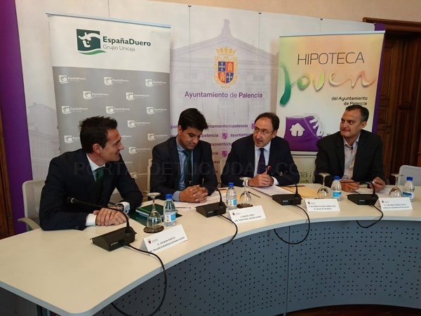 Ayuntamiento de Palencia y EspañaDuero colaboran para fomentar la emancipación y el acceso de los jóvenes a su primera vivienda