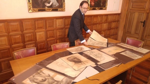El Alcalde presentó la mayor colección de dibujos de Victorio Macho que obraban en manos privadas y que han sido adquiridas por el Ayuntamiento