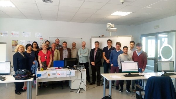 Representantes de la asociación cultural France-Espagne ?y del Ayuntamiento de Bourges visitaron el Centro EFIDES
