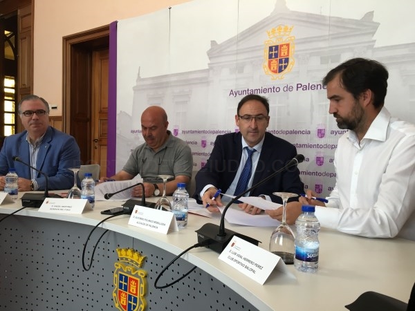 El Patronato Municipal de Deportes renueva su colaboración con Club Balonmano Palencia Femenino y Club Deportivo Balopal