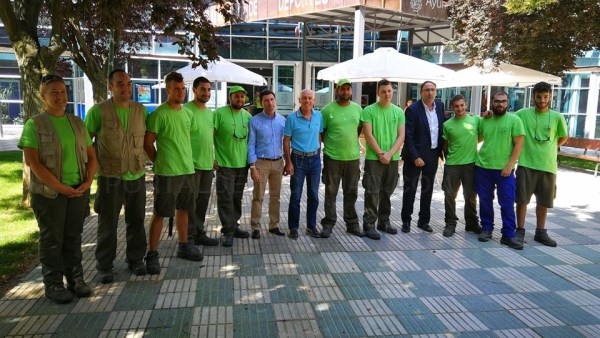 Las riberas urbanas del Río Carrión están mejorando su aspecto gracias al trabajo de los diez integrantes del Programa Mixto de Formación y Empleo
