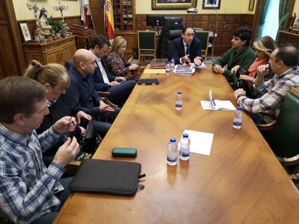 El Alcalde explicó al Comité de Empresa las principales mejoras que el Presupuesto 2019 recoge en materia de Personal