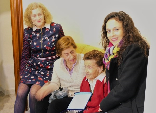 El Ayuntamiento de Palencia homenajea a los usuarios centenarios del Servicio de Ayuda a Domicilio