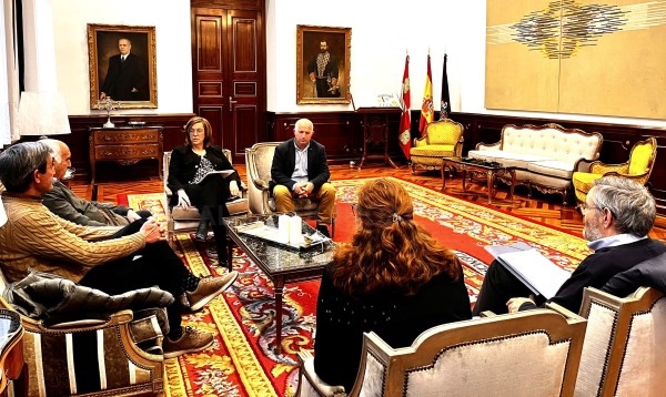 La Diputación estudia colaborar con el Ayuntamiento de Perales para solucionar el problema de la calidad del agua de consumo