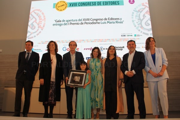 Isaías Lafuente, Premio Luis María Rivas de Periodismo en la gala inaugural del XVIII Congreso de Editores