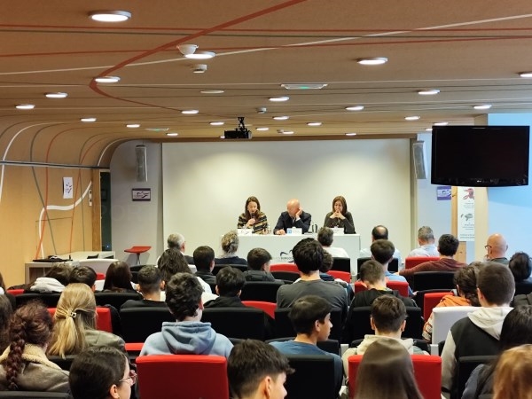 El Aula de Medio Ambiente de Palencia acoge la jornada de clausura del programa educativo “Vive y conoce el río Carrión"