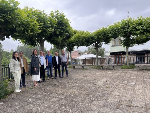 Velilla urbanizará y ornamentará el mirador del puente con una ayuda de la Diputación