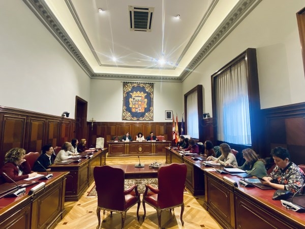 Talleres, foros y cursos para conmemorar el Día Internacional de la Eliminación de la Violencia contra la Mujer que se celebrará el 25 de noviembre