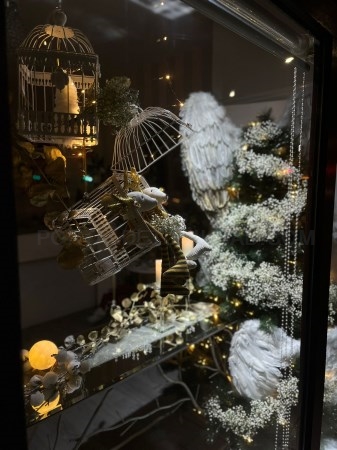 La Floristería Pétalos, ganadora del Concurso de Escaparates tras alzarse con el Primer Premio del Jurado y el especial del Público