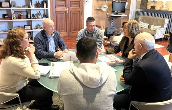 La Diputación colaborará con el ayuntamiento de Revenga de Campos para reparar la cubierta de la casa consistorial
