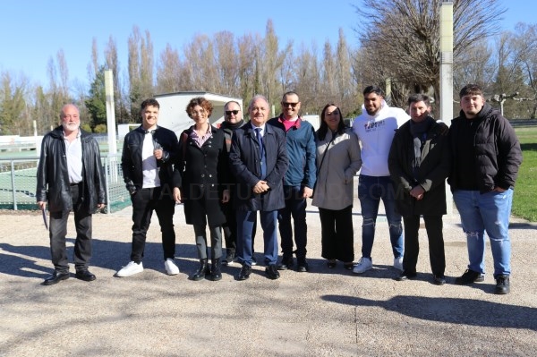El Programa Mixto de Formación y Empleo "Piscinas del Sotillo" de albañilería mejora la accesibilidad y seguridad de las instalaciones