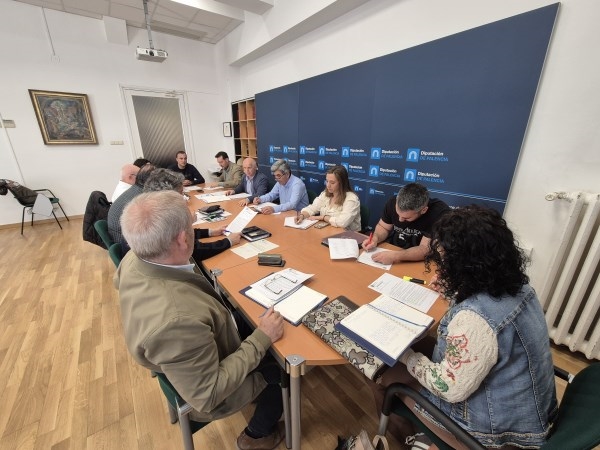 El equipo de Gobierno de la Diputación presenta en Comisión las nuevas directrices de los Planes Provinciales