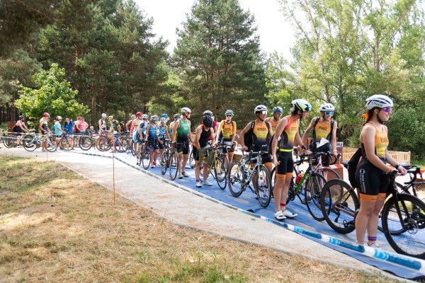 El XIII Circuito de Triatlón ‘Diputación de Palencia’ llega este sábado a Astudillo con cerca de 200 participantes