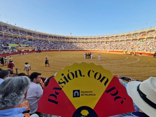 ‘Pasión con Pé’: La Diputación de Palencia recorre España a través del arte taurino