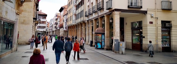 Estilo innovador: el código emergente de la moda masculina en Palencia