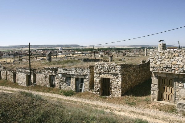 La Diputación de Palencia ha adjudicado a Audeca, S.L.U las obras de Mejora del paisaje urbano del Barrio de las Bodegas en Torquemada