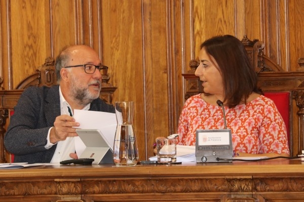 Sonia Lalanda pasa formalmente en el pleno a concejala no adscrita pero seguirá formando parte de la Junta de Gobierno Local