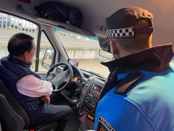 La Policía Local de Palencia se vuelca con la seguridad del transporte escolar