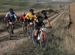 La Diputación de Palencia reconoce a los ganadores de los Circuitos Provinciales de Triatlón, Trail y BTT
