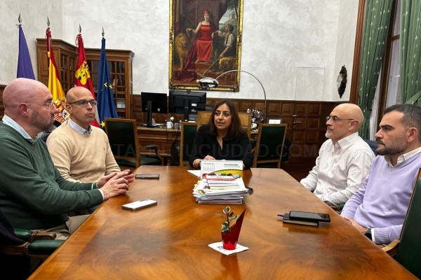 Miriam Andrés solicitará al Ministerio de Transportes y a la Junta de CyL la implantación de un Avant madrugador