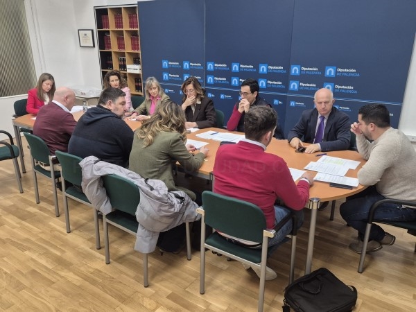Las líneas de transporte público de la Diputación serán financiadas a partir del primer día de enero por la Consejería de Movilidad