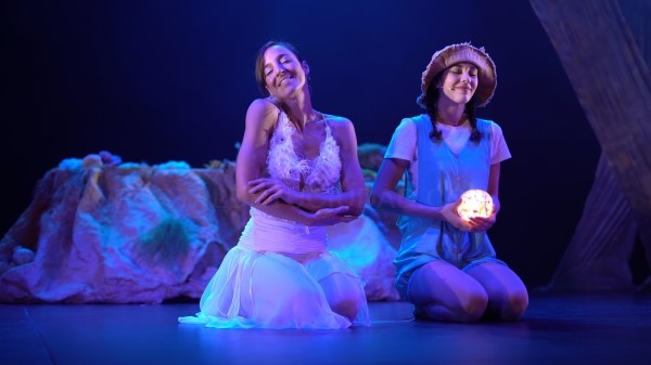 La compañía Índigo teatro presenta en palencia “viaje al planeta de todo es posible”