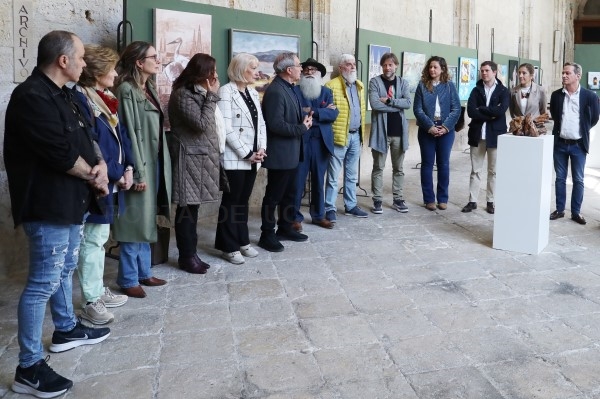 La Catedral de Palencia acoge la exposición ‘Maridaje de Colores art’ que muestra el trabajo de Thieldón y Entredessiguales