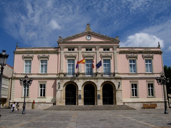 El Ayuntamiento defiende la legalidad, transparencia y objetividad en la gestión de las bolsas de empleo municipales
