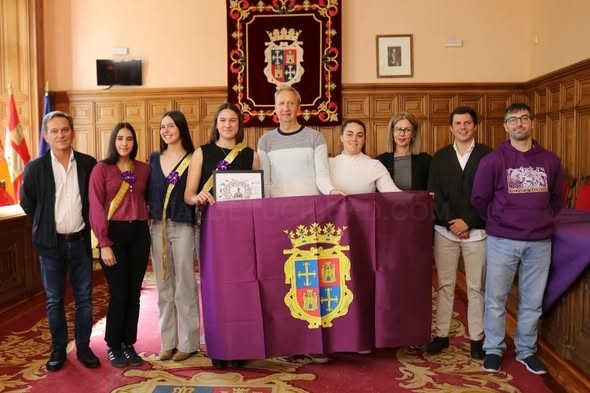 El Ayuntamiento reconoce la trayectoria y proyección internacional de la deportista palentina Sandra Santos