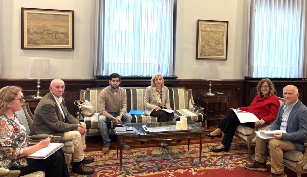 La Diputación de Palencia estudiará la colaboración con el Ayuntamiento de Osorno para mejorar varias infraestructuras municipales