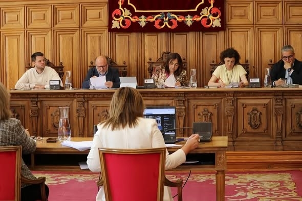 El Pleno aprueba por unanimidad la modificación de inversiones para mejorar el servicio de extinción de incendios