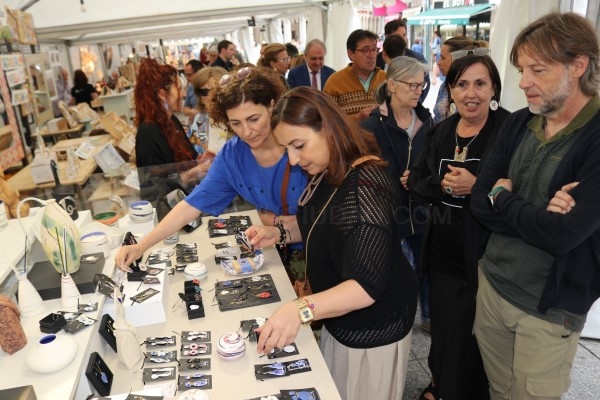 Veintiún talleres llenan de color y creatividad la calle Mayor de Palencia con la XXXIX Muestra de Cerámica