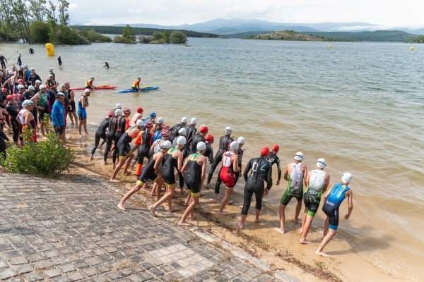 El Circuito de Triatlón “Diputación de Palencia” continúa este sábado en Aguilar de Campoo con más de 200 inscritos