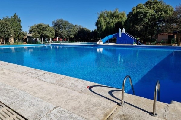 Las piscinas municipales arrancan la temporada de verano los días 19 y 22 de junio con importantes mejoras en sus instalaciones
