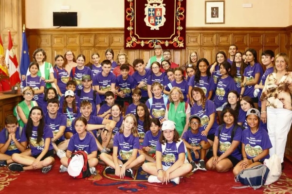 El Ayuntamiento de Palencia da la bienvenida a los participantes del II Campamento Nacional para menores familiares de pacientes con cáncer
